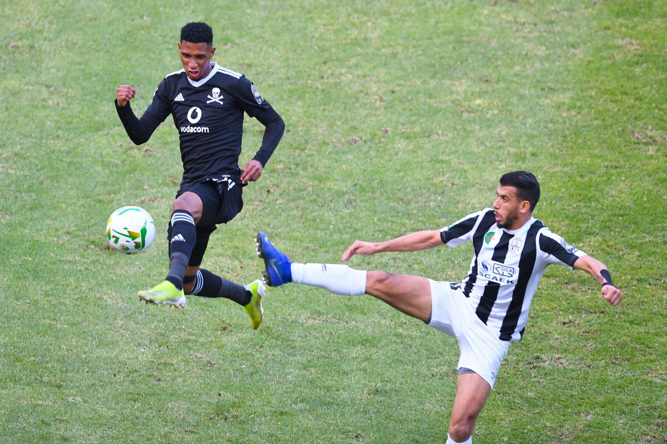 Pirates Held By Setif