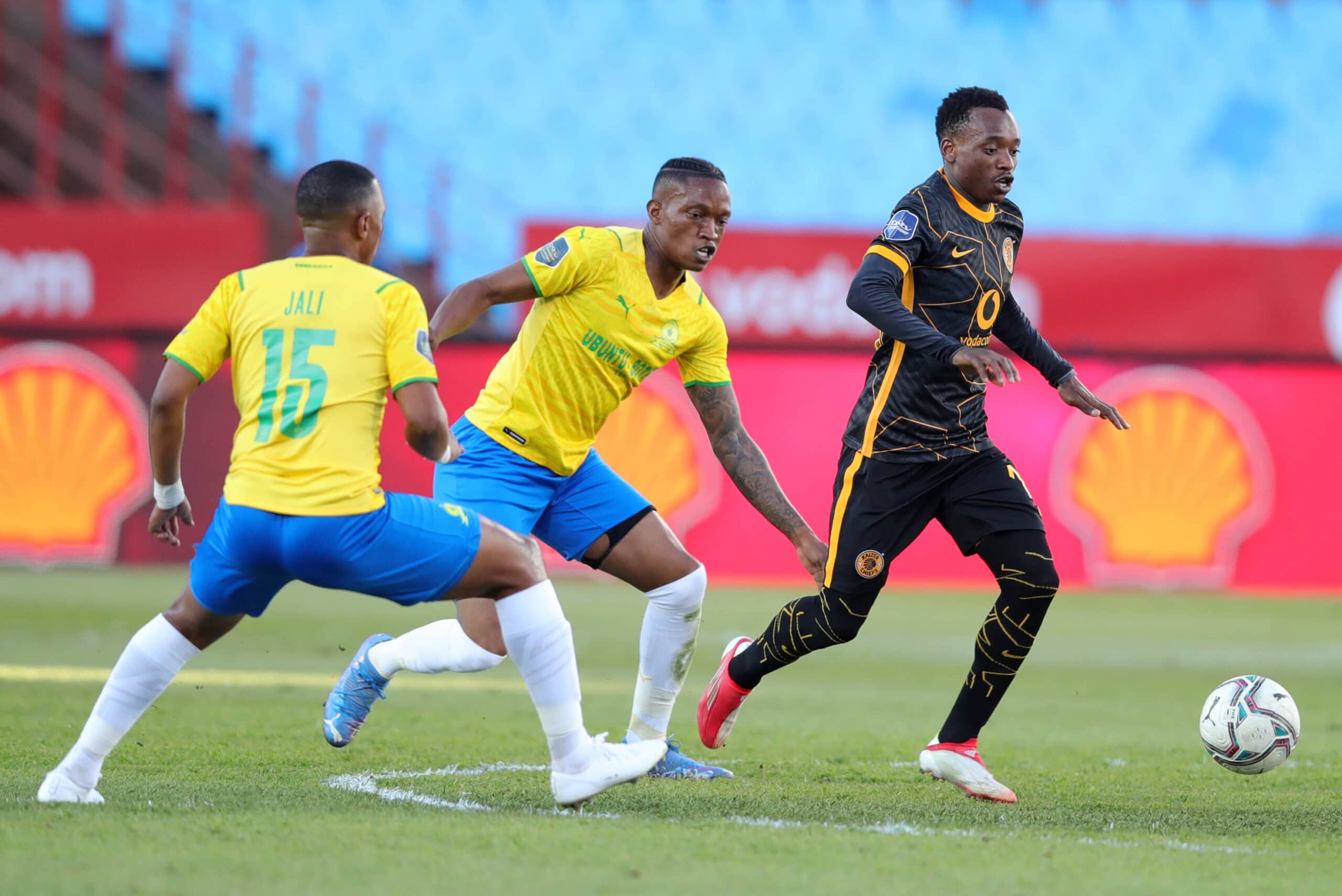 Sundowns Too Strong For Chiefs