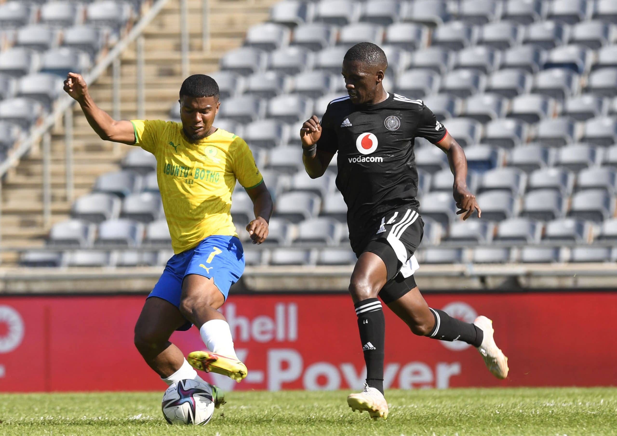 Sundowns – Pirates Starting Line-Ups Announced