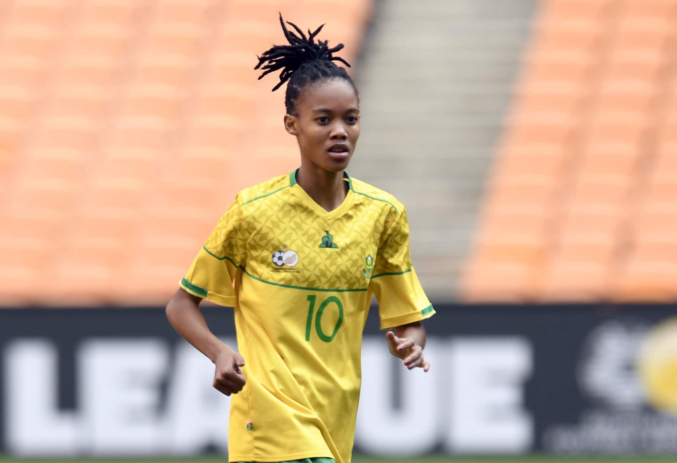 Motlhalo Extends In Sweden