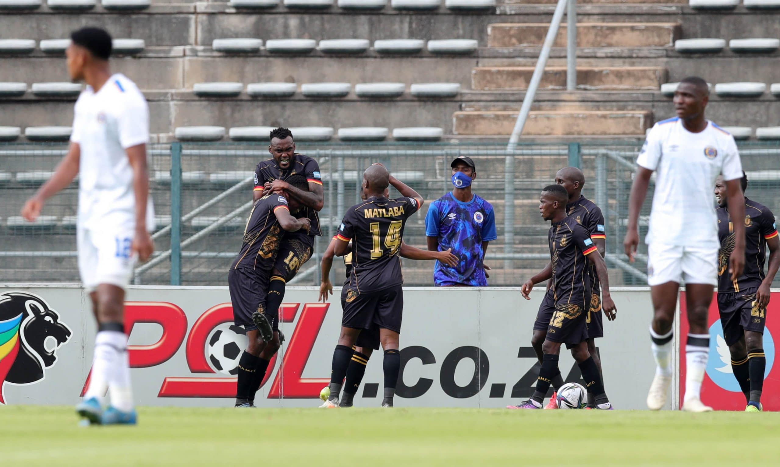 Royal AM Go Ahead Of Chiefs