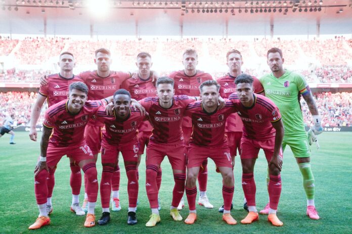 Blom Return Sparks St Louis Revival