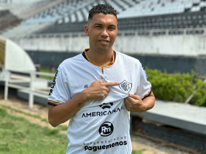 Nascimento Resurfaces At New Club