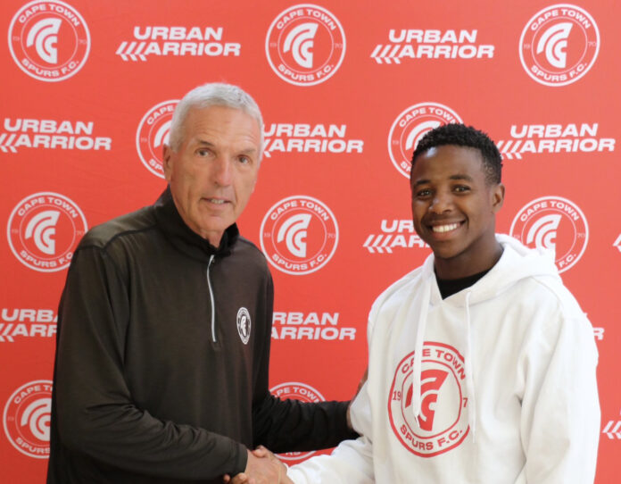 Spurs Sign Former Stellies Forward