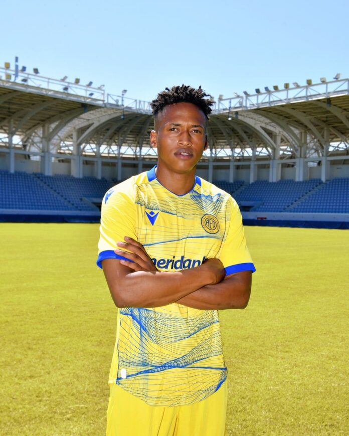 Singh & Maseko Knock Fellow SA Star Out Of Cup