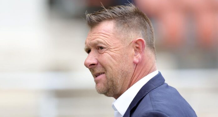 Official: Sekhukhune Sign Pirates Defender