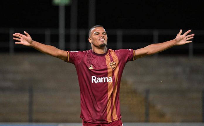 Stellies Steal A Late Winner