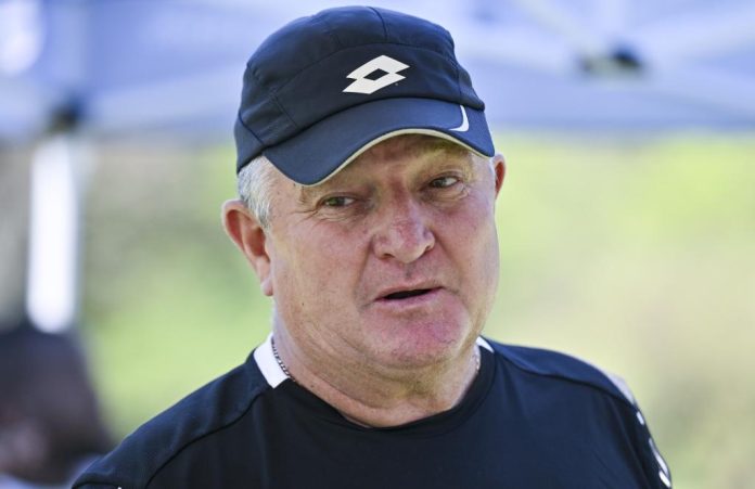Pirates Or Sundowns For League Title? Hunt Answers