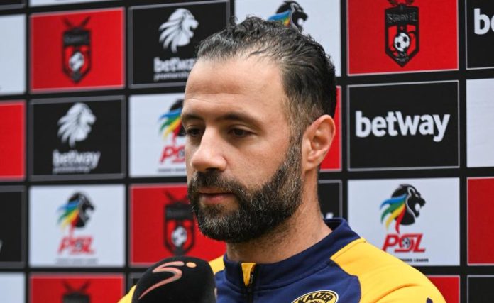 Chiefs Coach Fumes At Disallowed Goal & Penalty Shout