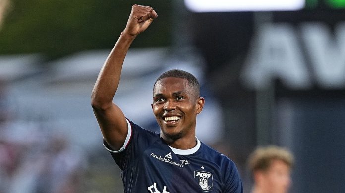 Mayambela & Links Find Net, Mailula Gets First Start