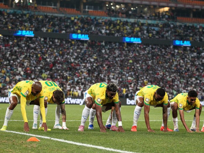 Downs End Bucs Winning Run To Blow Title Race Wide Open