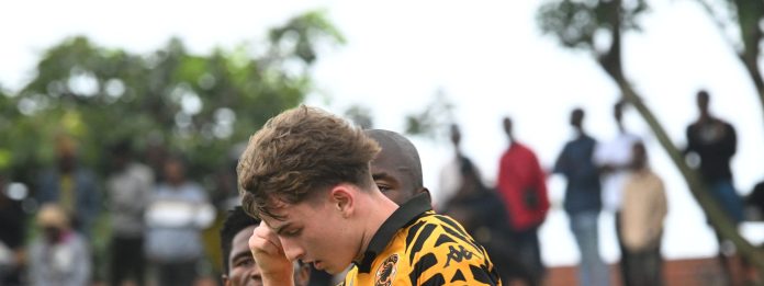 10-Man Chiefs Rally Back To Stun Bucs In Soweto Derby