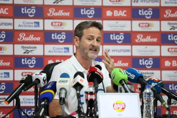 Panama Coach Wary of Pirates and Sundowns Players Threat