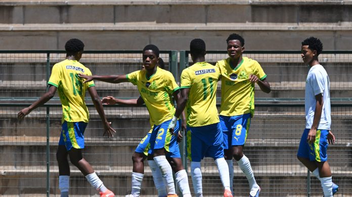 Downs Leave It Late, Chiefs Drop Points Downs Leave It Late, Chiefs Drop Points